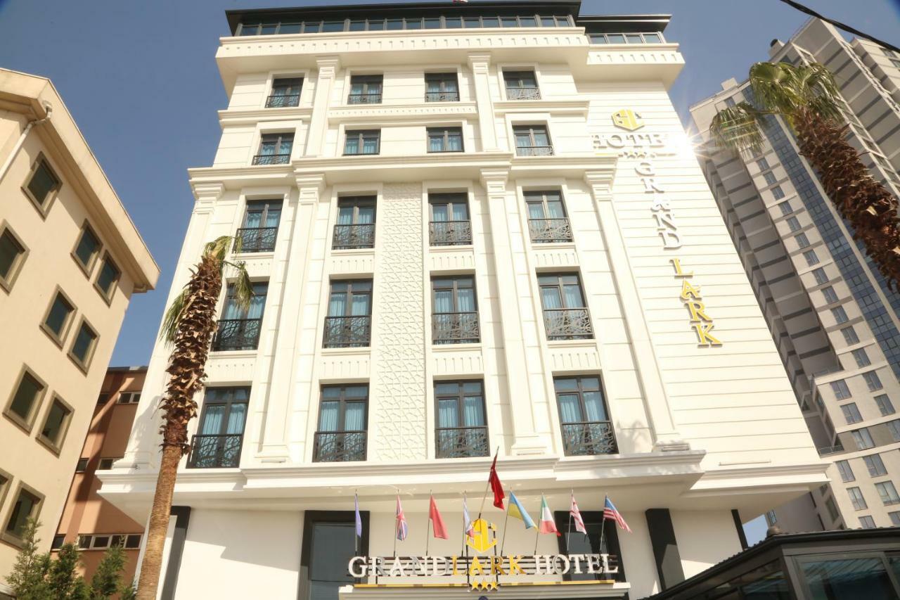 Grand Lark Hotel Адалар Экстерьер фото